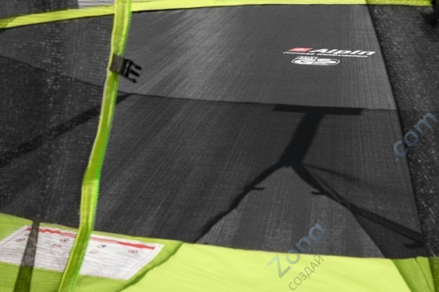 Батут Alpin 4,90 м с защитной сеткой и лестницей