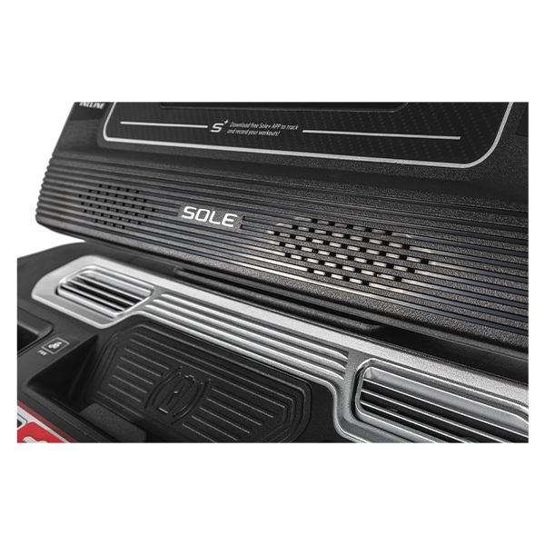 Обновленная беговая дорожка Sole F80 (2023)