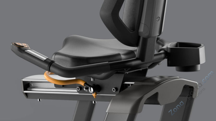 Горизонтальный велоэргометр Matrix Lifestyle с консолью Touch Base