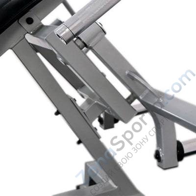 Грудной жим лежа на свободных весах Protrain SM786